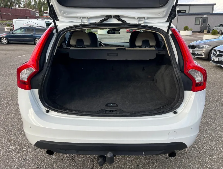 Volvo V60 I 2011 T4 Powershift Summum, bild 5 av 12
