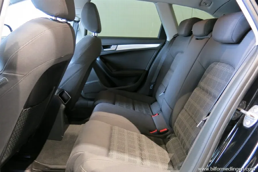 Audi A4 2.0 TDI Quattro 150hk S Line Drag, bild 11 av 12