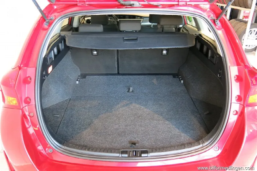 Toyota Auris 1.6 132hk V-Hjul ACC Backkamera, bild 11 av 12