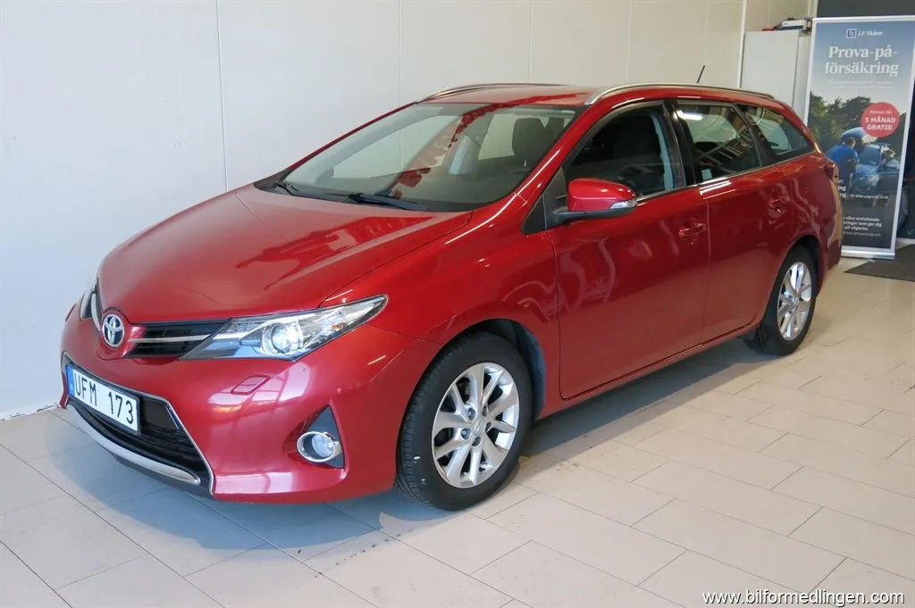 Toyota Auris 1.6 132hk V-Hjul ACC Backkamera, bild 4 av 12