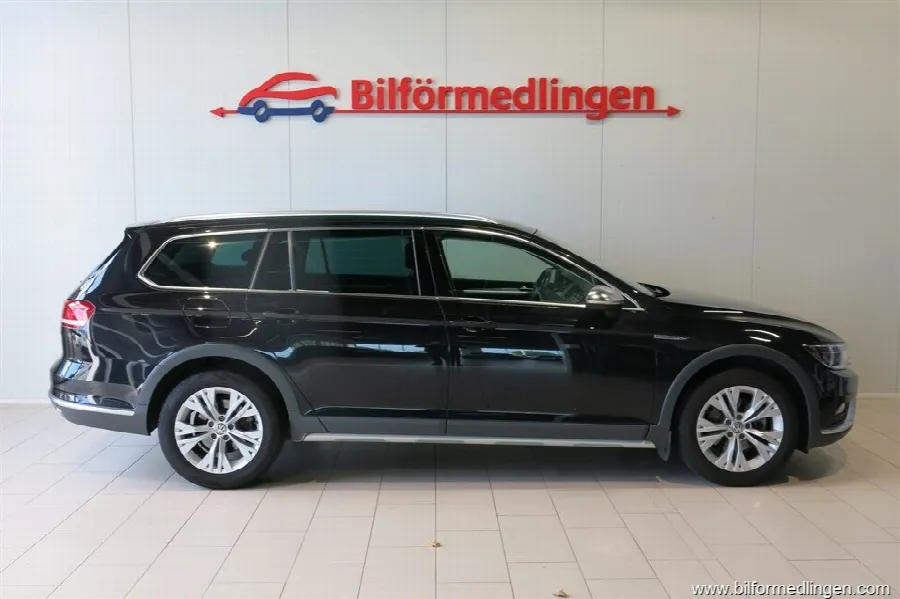 Volkswagen Passat Alltrack 2.0 TDI 4M 190hk DSG Drag, bild 2 av 12