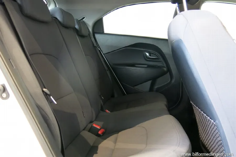 Kia Rio 1.2 CVVT 84hk AC V-Hjul, bild 10 av 12