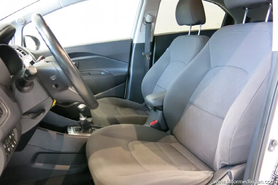 Kia Rio 1.2 CVVT 84hk AC V-Hjul, bild 7 av 12