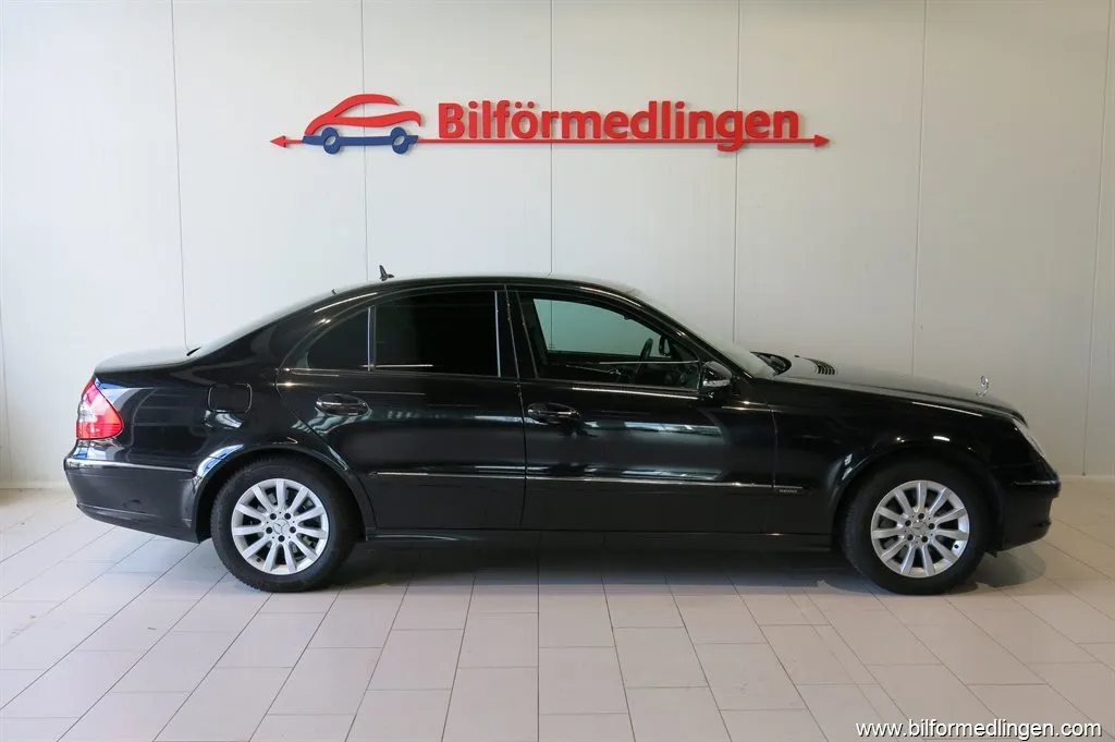 Mercedes-Benz E 350 272Hk Automat ACC, bild 2 av 12