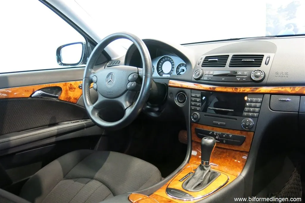 Mercedes-Benz E 350 272Hk Automat ACC, bild 9 av 12