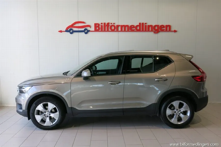 Volvo XC40 D3 150hk Momentum Drag Panorama V-Hjul, bild 1 av 12