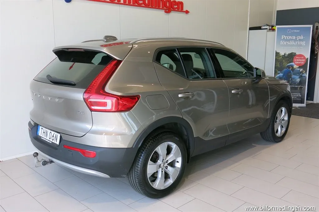 Volvo XC40 D3 150hk Momentum Drag Panorama V-Hjul, bild 4 av 12