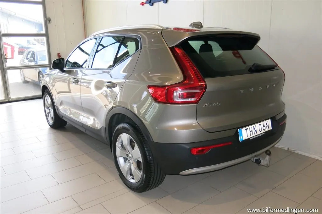 Volvo XC40 D3 150hk Momentum Drag Panorama V-Hjul, bild 6 av 12