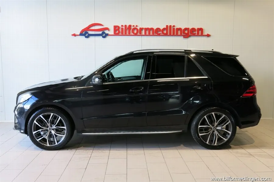 Mercedes-Benz GLE 250 d 4M 204hk Aut. AMG Line Drag V-Hjul Navi, bild 1 av 12