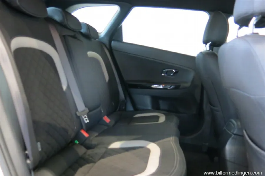 Kia Cee´d 1.6 GDI 135hk Aut. V-Hjul Navi, bild 8 av 12