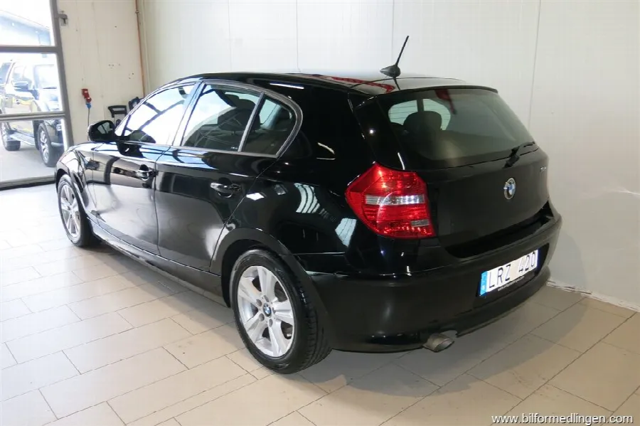 BMW 118 d 143hk Comfort V-Hjul, bild 6 av 12