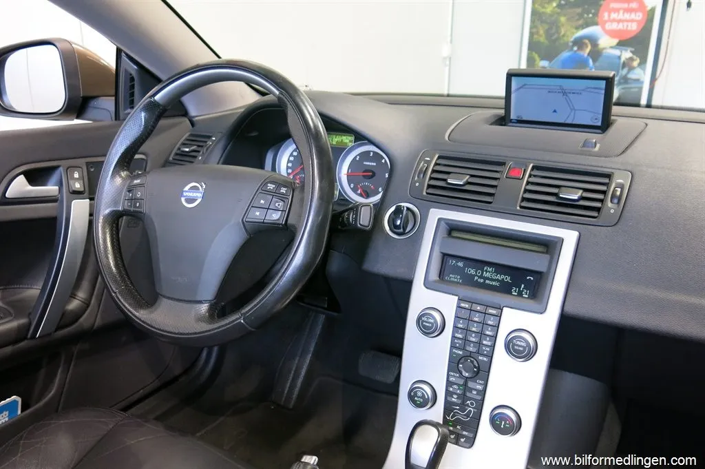 Volvo C70 CC D3 150hk Aut Summum Navi Skinn, bild 7 av 12