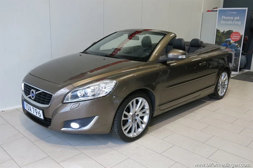 Volvo C70 CC D3 150hk Aut Summum Navi Skinn, bild 3 av 12