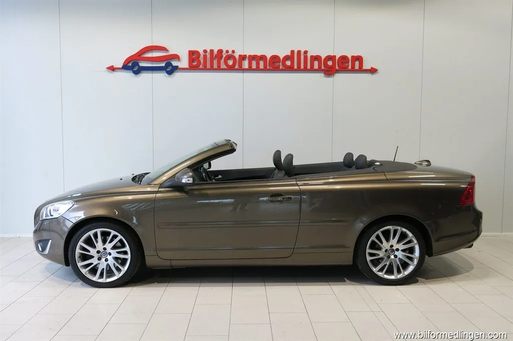 Volvo C70 CC D3 150hk Aut Summum Navi Skinn, bild 1 av 12