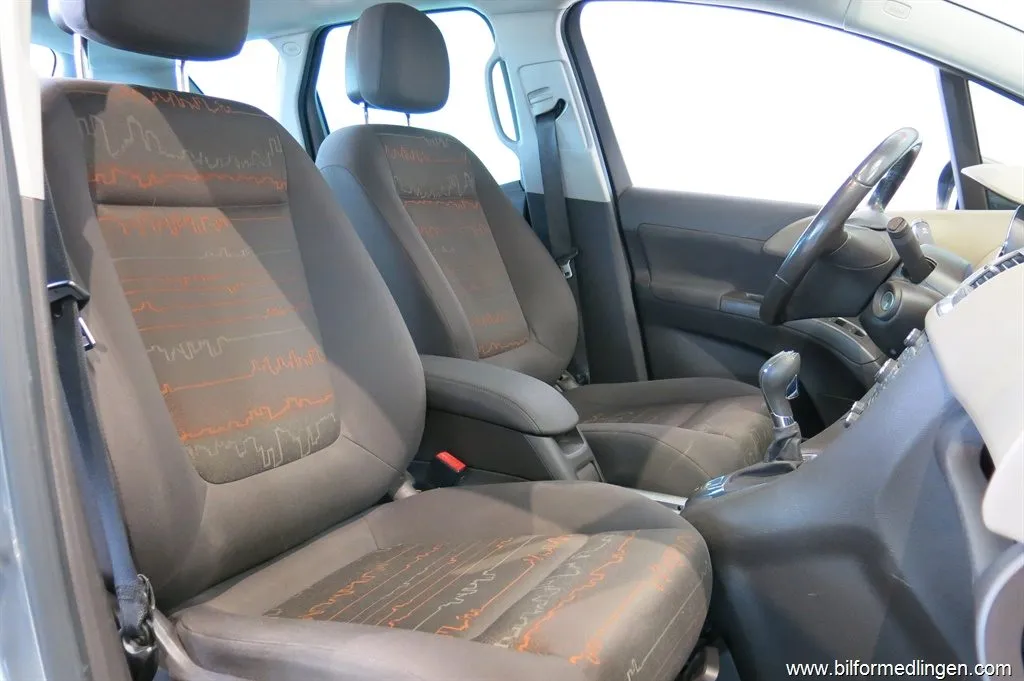 Opel Meriva 1.7 CDTI 101hk Aut. V-Hjul AC, bild 8 av 12