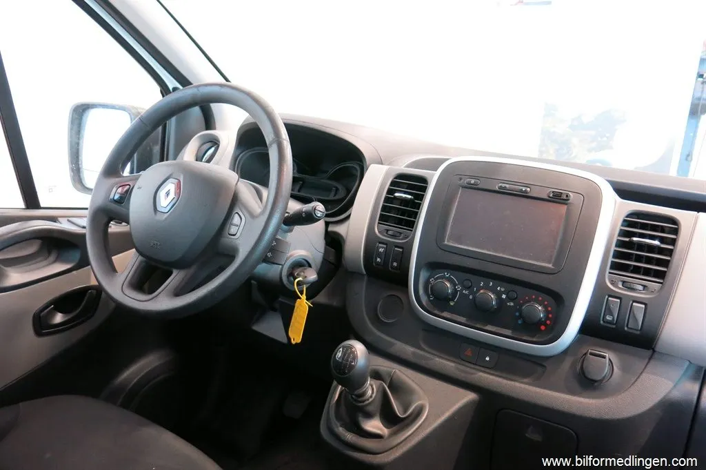 Renault Trafic 1.6 dCi Combi 125hk 9-Sits, bild 7 av 12