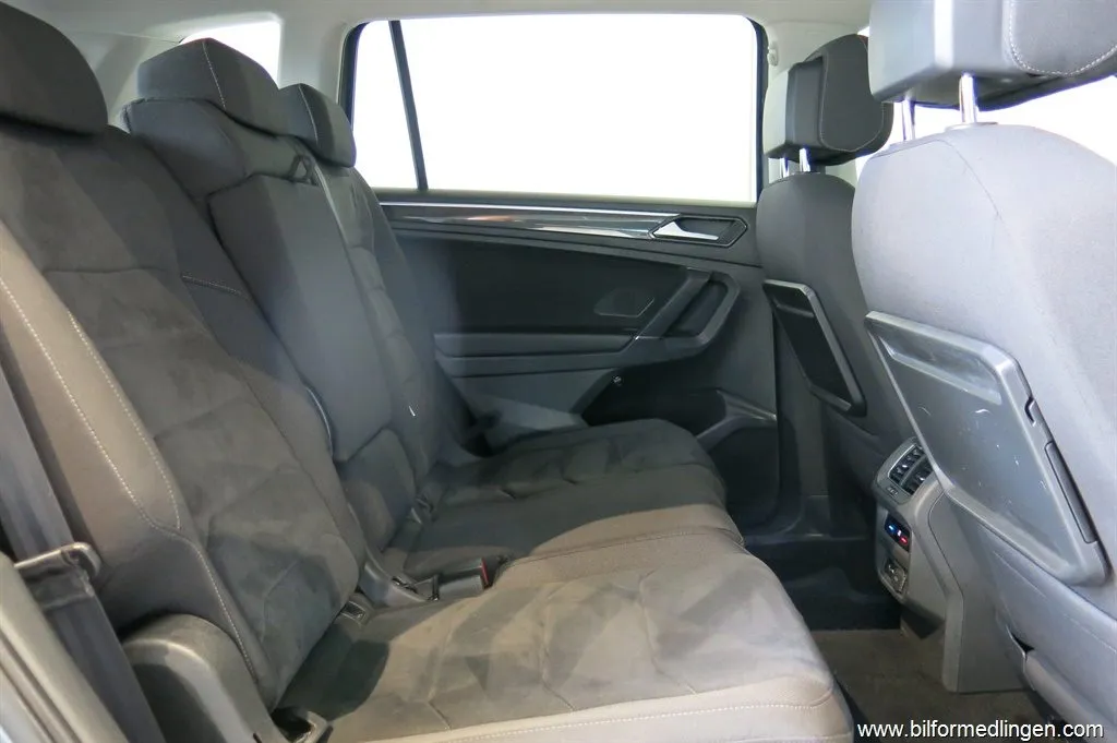 Volkswagen Tiguan Allspace 2.0 TDI 4M 190hk DSG R Line Drag V-Hjul 1 Ägare, bild 10 av 12