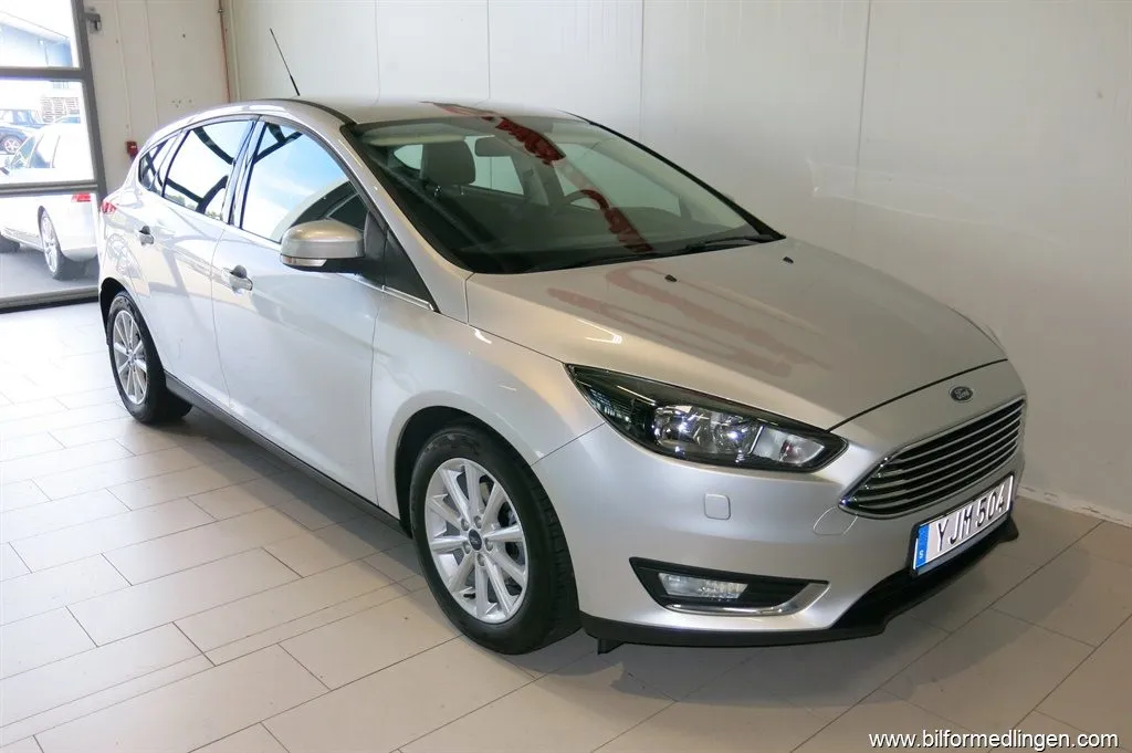 Ford Focus 1.0 100hk Titanium V-Hjul Kamremsbyte ingår!, bild 4 av 12