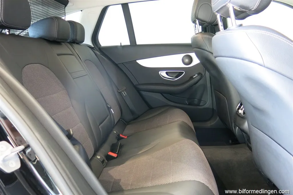 Mercedes-Benz C 200 T d 160hk Avantgarde Aut. Drag V-Hjul Navi, bild 11 av 12
