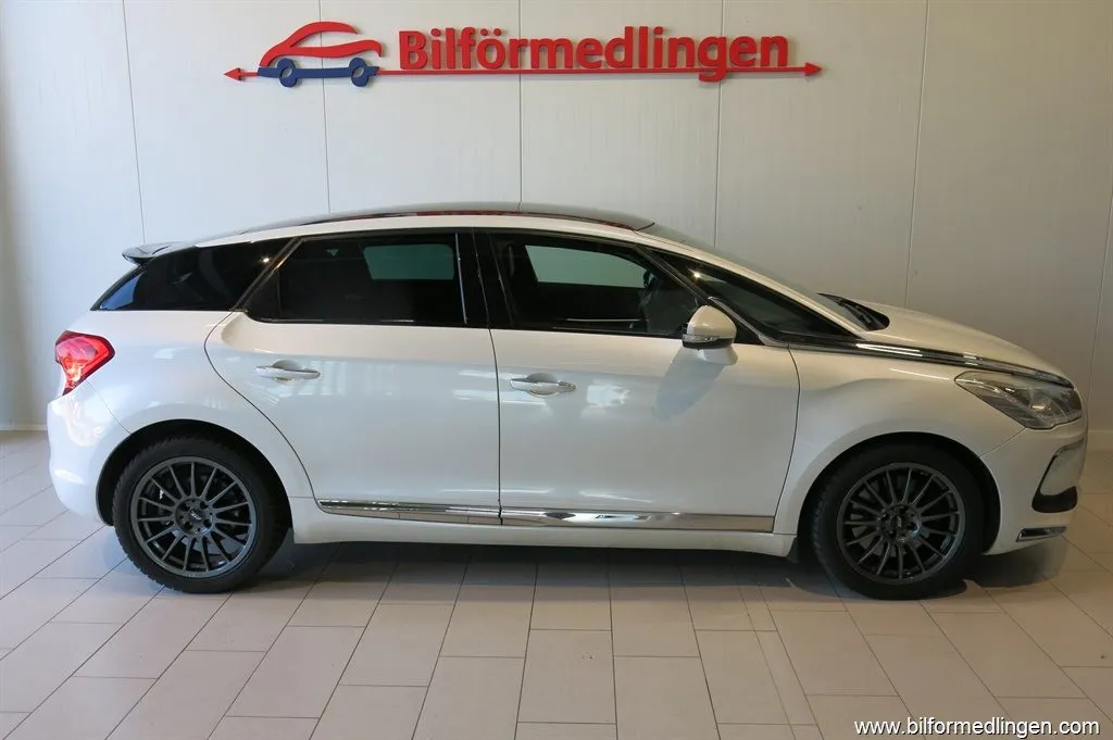 Citroën DS5 2.0 180hk BlueHDi Drag Aut. Navi Panorama, bild 5 av 12