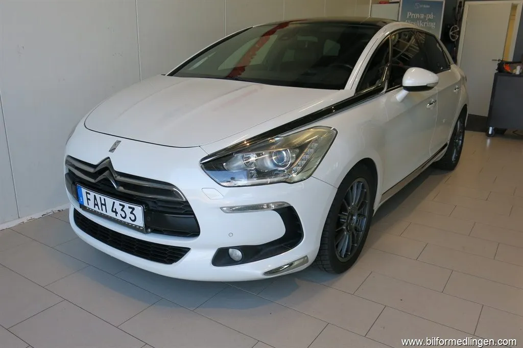 Citroën DS5 2.0 180hk BlueHDi Drag Aut. Navi Panorama, bild 7 av 12