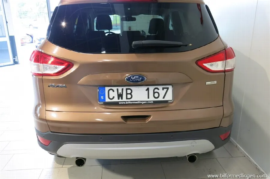 Ford Kuga 1.6T 150hk Titanium 1 Ägare V-Hjul, bild 3 av 12