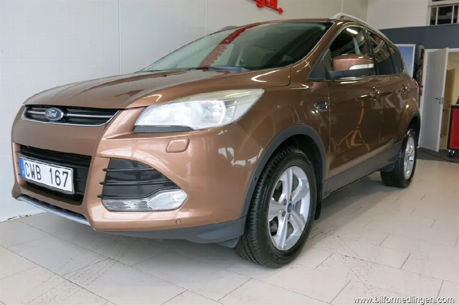 Ford Kuga 1.6T 150hk Titanium 1 Ägare V-Hjul, bild 4 av 12