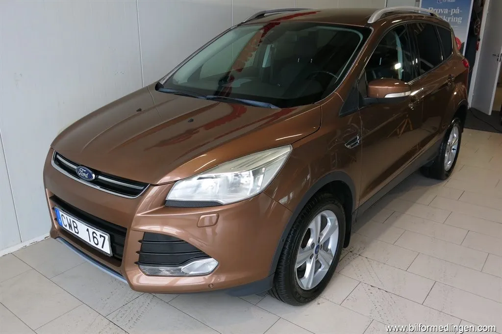 Ford Kuga 1.6T 150hk Titanium 1 Ägare V-Hjul, bild 2 av 12