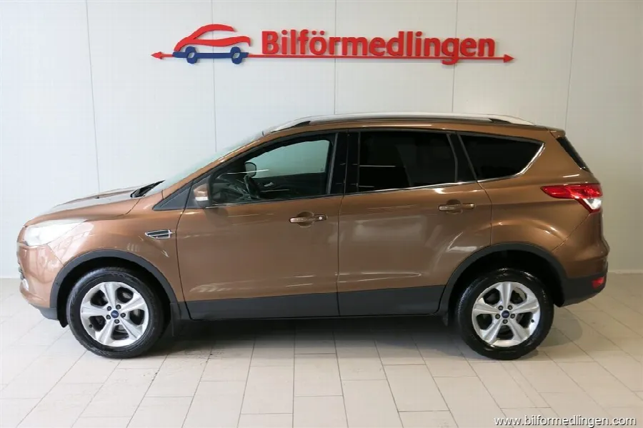 Ford Kuga 1.6T 150hk Titanium 1 Ägare V-Hjul, bild 1 av 12