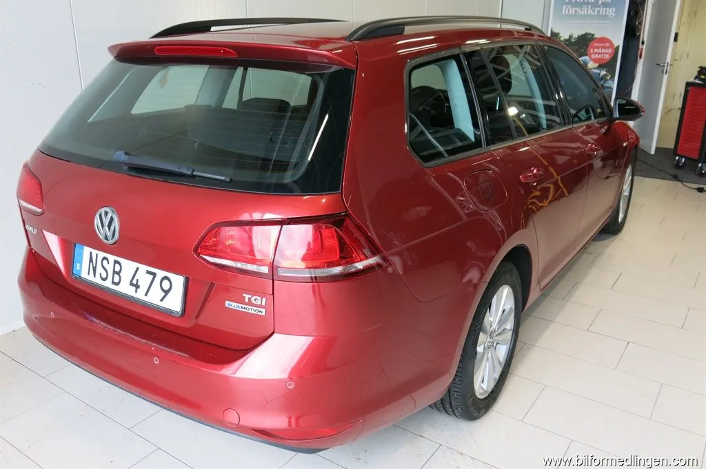 Volkswagen Golf 1.4 TGI BlueMotion Variant 110hk, bild 2 av 12