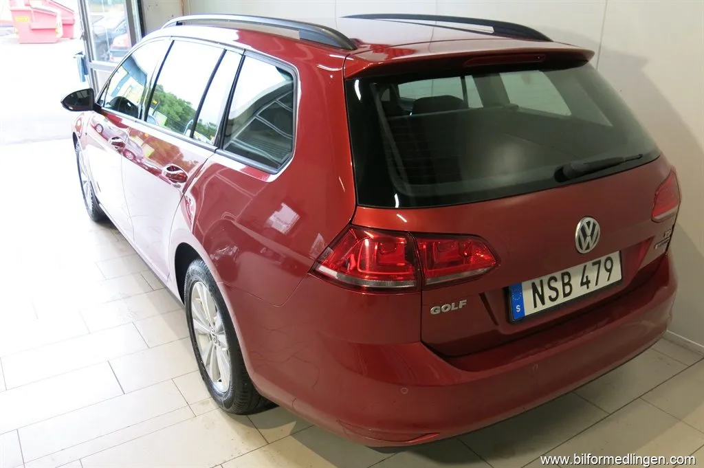 Volkswagen Golf 1.4 TGI BlueMotion Variant 110hk, bild 8 av 12