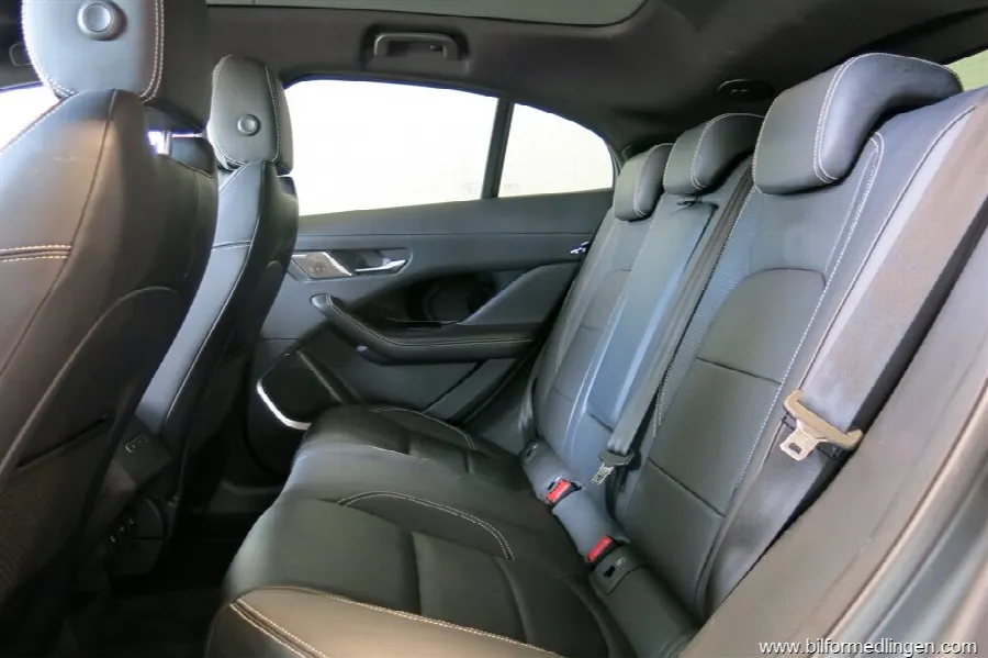 Jaguar I-Pace EV400 HSE Nytt Batteri 2026,, bild 8 av 12