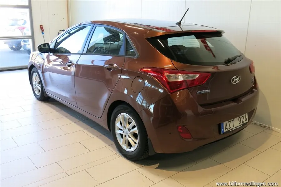 Hyundai i30 1.6 CRDi ECO 110hk, bild 5 av 12
