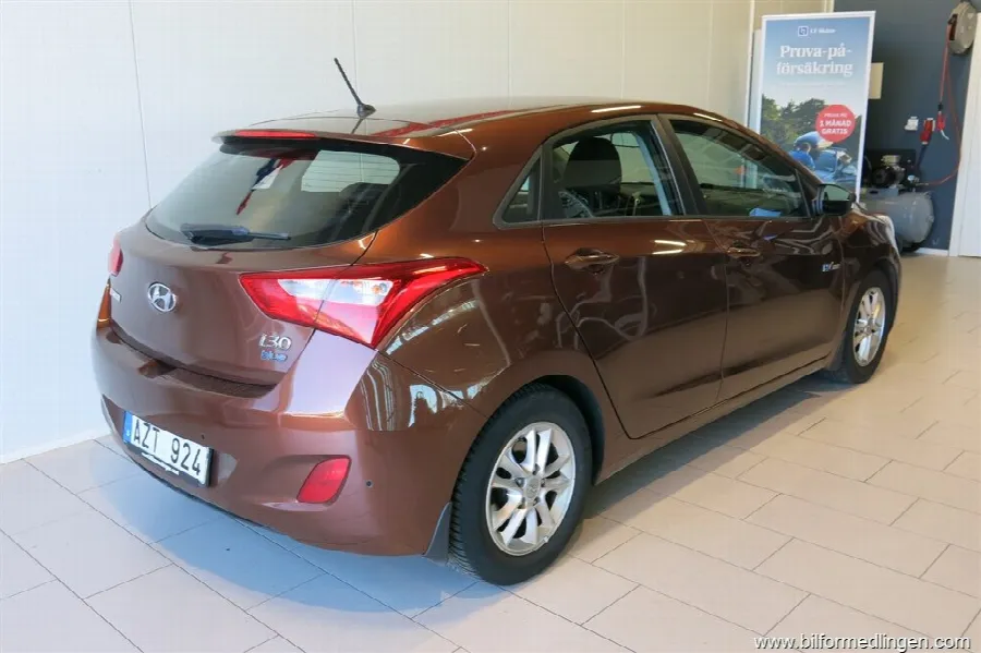 Hyundai i30 1.6 CRDi ECO 110hk, bild 6 av 12