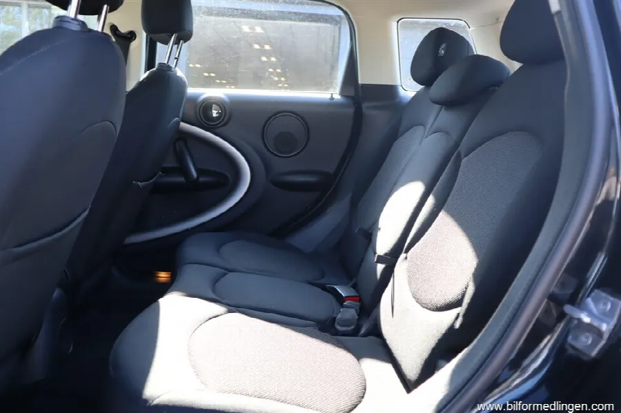 Mini Countryman Cooper D 112hk Svensksåld, bild 8 av 12
