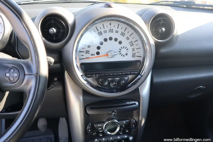 Mini Countryman Cooper D 112hk Svensksåld, bild 12 av 12