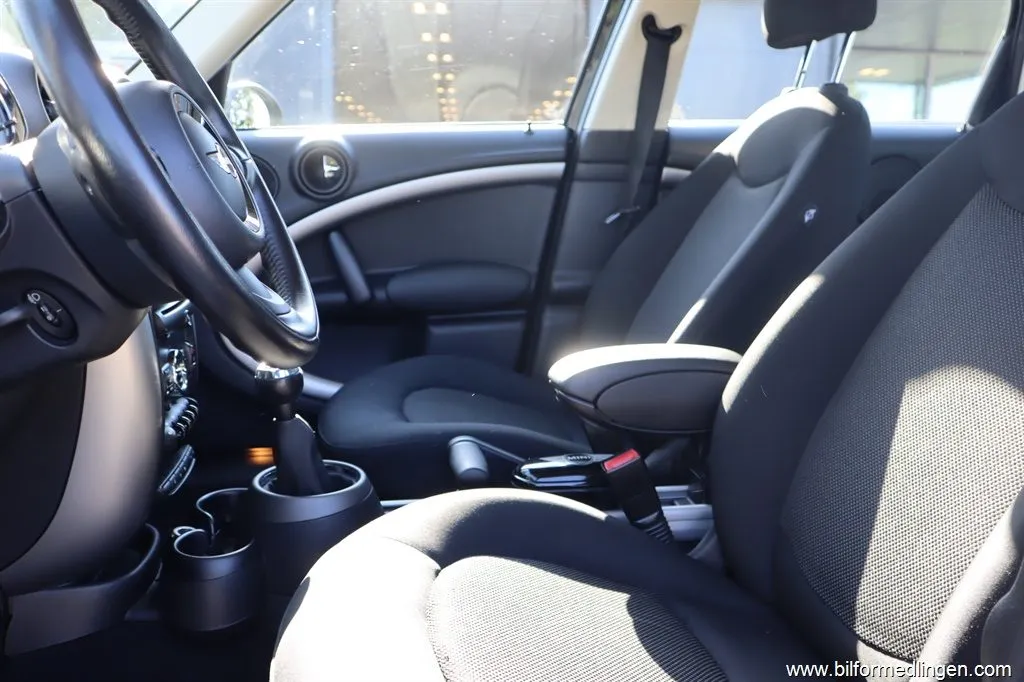 Mini Countryman Cooper D 112hk Svensksåld, bild 9 av 12