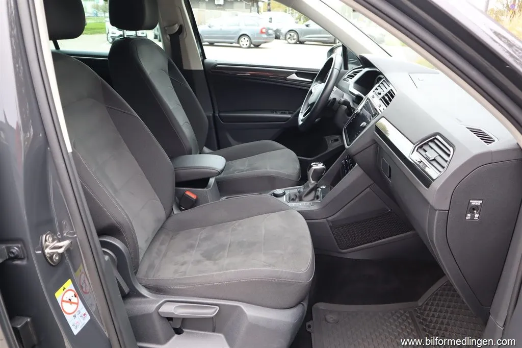 Volkswagen Tiguan 2.0 TDI 4Motion 200hk DSG Elegance 1 Ägare Drag, bild 11 av 12