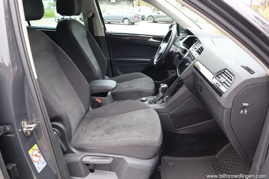 Volkswagen Tiguan 2.0 TDI 4Motion 200hk DSG Elegance 1 Ägare Drag, bild 11 av 12