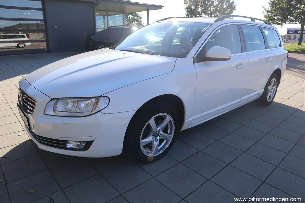 Volvo V70 D3 150hk 1 ägare Aut Drag Svensksåld, bild 3 av 12