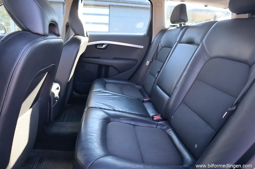 Volvo V70 D3 150hk 1 ägare Aut Drag Svensksåld, bild 6 av 12
