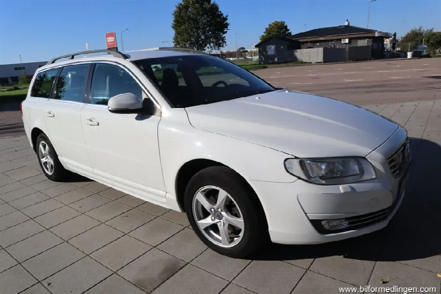 Volvo V70 D3 150hk 1 ägare Aut Drag Svensksåld, bild 8 av 12