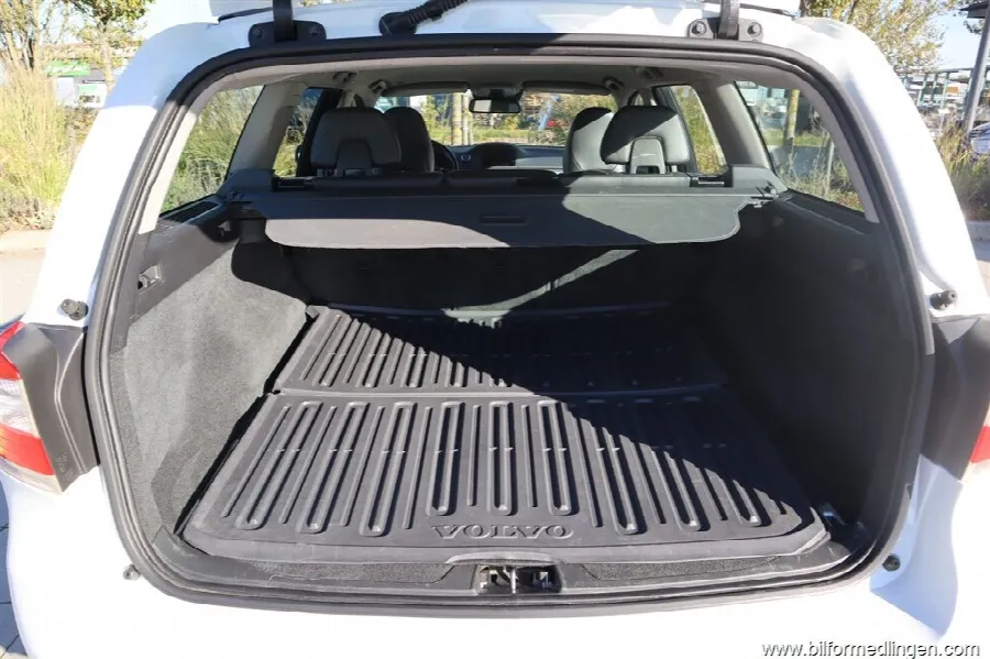 Volvo V70 D3 150hk 1 ägare Aut Drag Svensksåld, bild 12 av 12