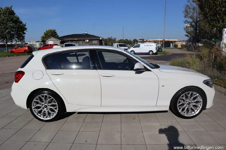 BMW 118 i 5-door 136hk M sport Svensksåld, bild 8 av 12