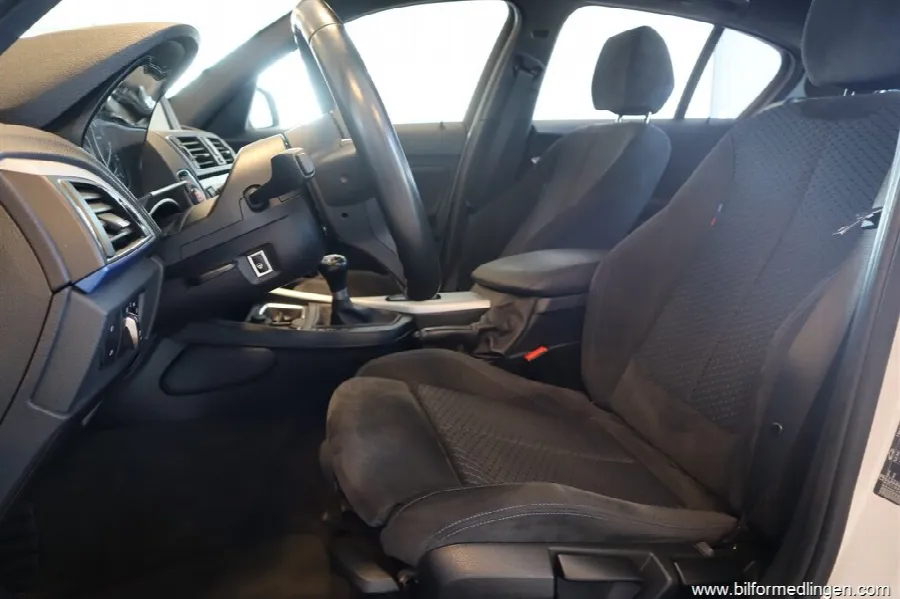BMW 118 i 5-door 136hk M sport Svensksåld, bild 4 av 12