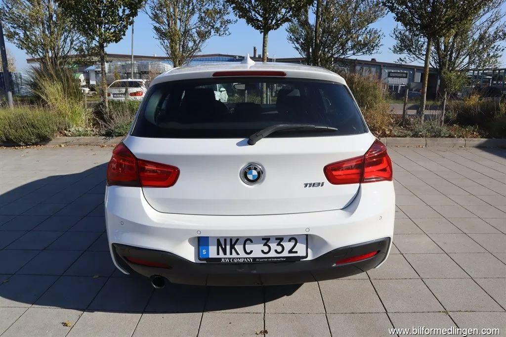 BMW 118 i 5-door 136hk M sport Svensksåld, bild 11 av 12