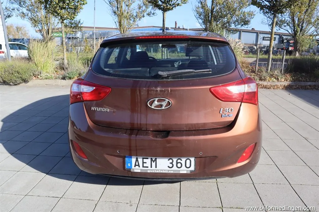 Hyundai i30 1.6 CRDi 5-door 110hk REP OBJEKT! Svensksåld, bild 11 av 12