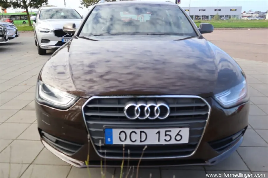 Audi A4 2.0 TDI Aut. 150hk Skinn Svensksåld, bild 3 av 12