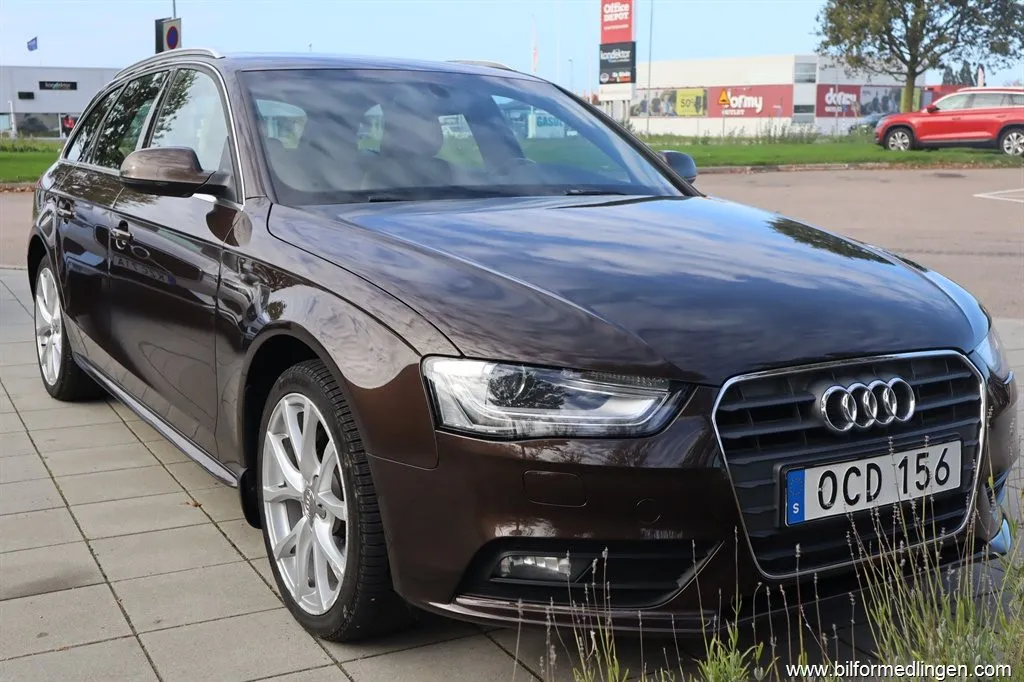 Audi A4 2.0 TDI Aut. 150hk Skinn Svensksåld, bild 4 av 12