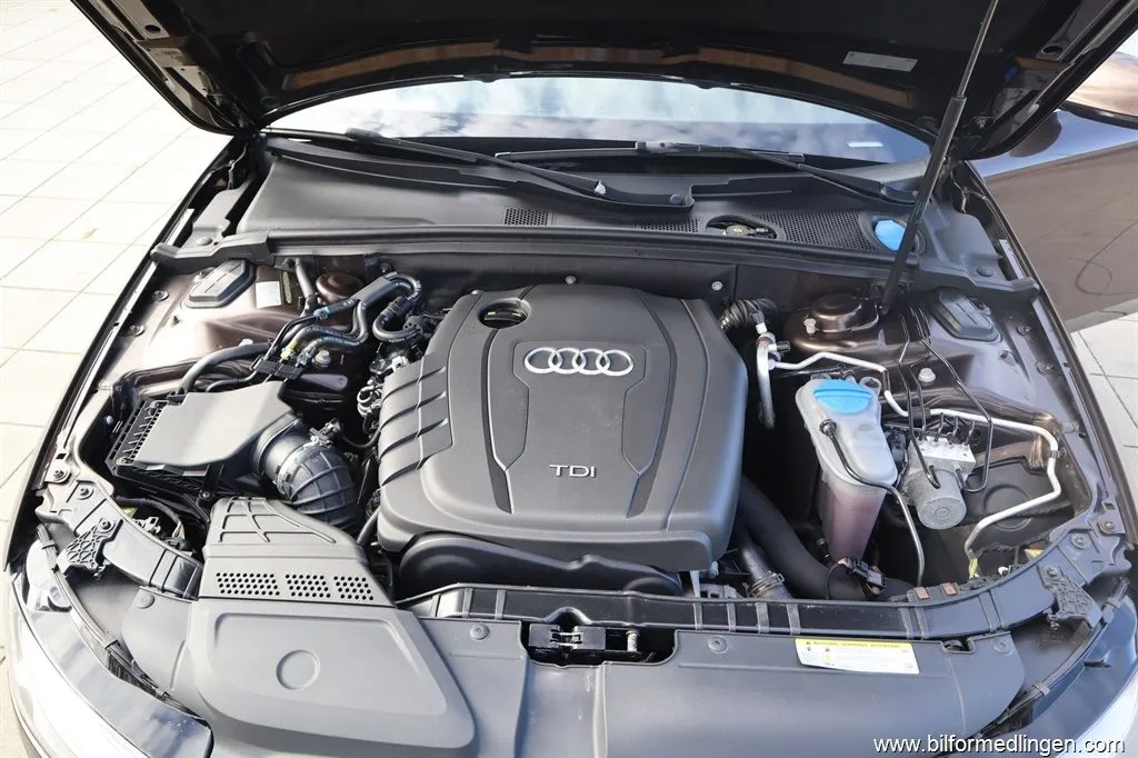 Audi A4 2.0 TDI Aut. 150hk Skinn Svensksåld, bild 8 av 12